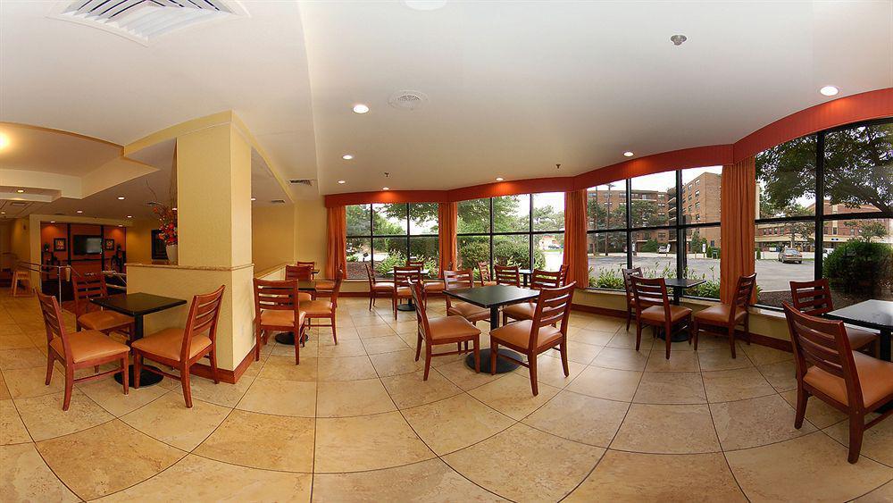 Hotel Home2 By Hilton Valley Forge 3*